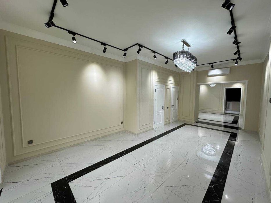 Сдаётся в аренду помещение 110м2+70 Ориентир: Black Star Burger