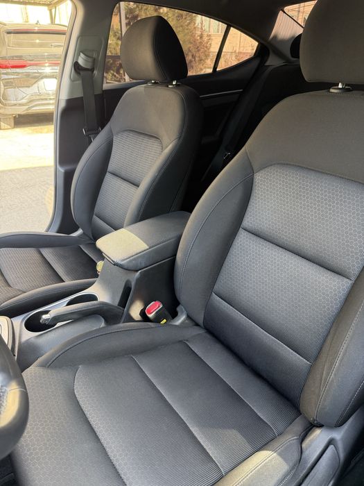 Hyundai Elantra GLS 2017