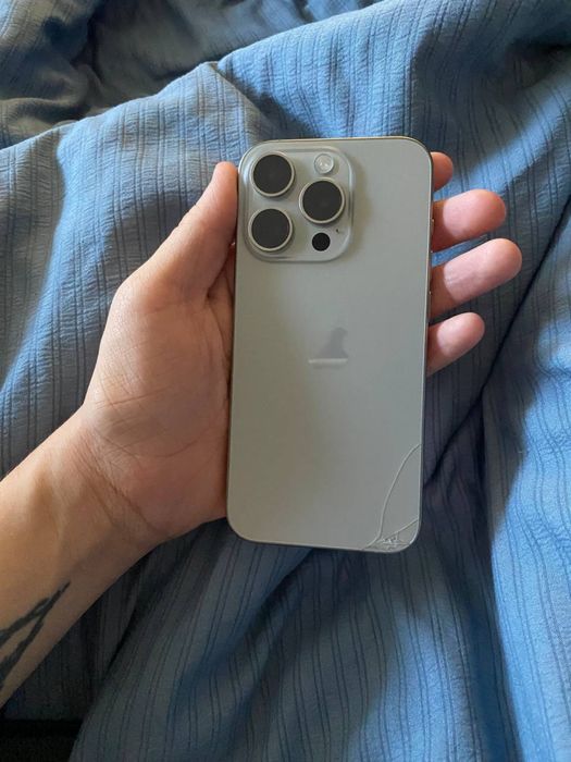 Обменяю iphone 15 pro