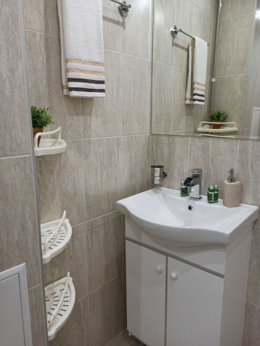 Апартамент за нощувки Азалия 1