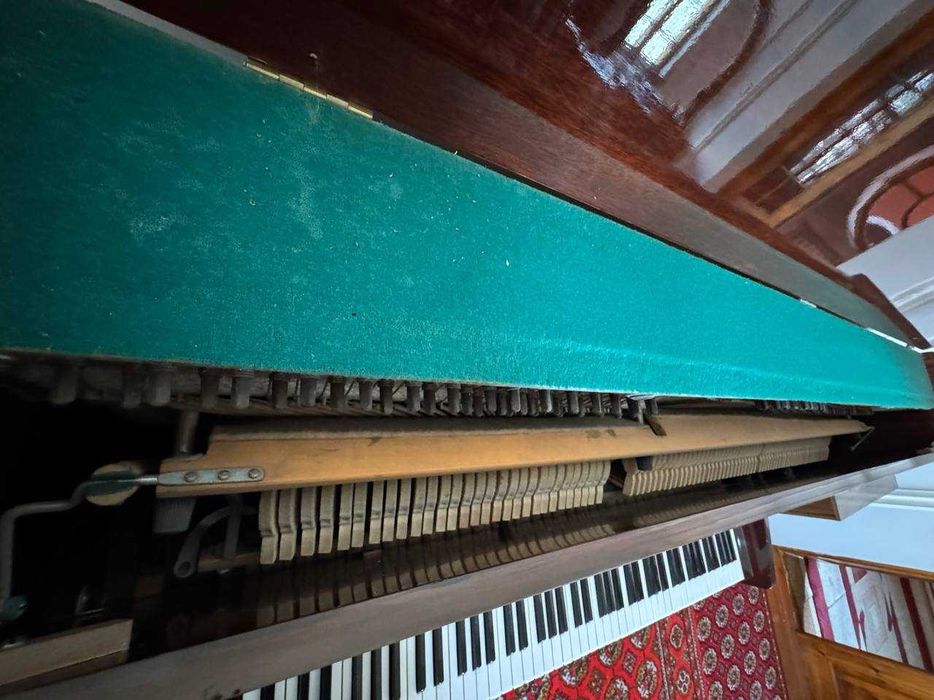 Пианино "Рига" (Riga) сотилади