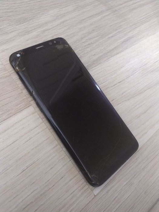 Samsung a8 ekran ketgan