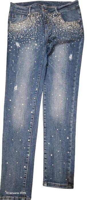 Blugi Italia,in stare foarte bună.