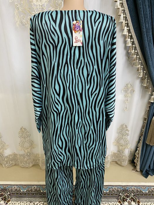 Dvoyka, yangi kiyilmagan, itiketkasi bor, Двойка новое