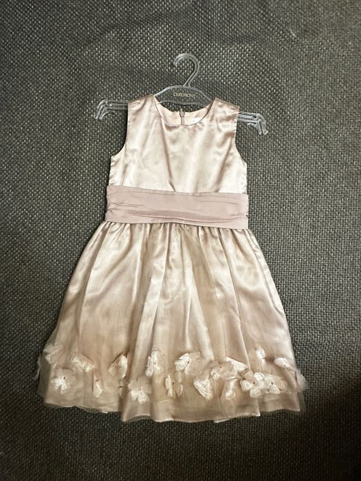 Стильное платье для девочки 6-8 лет