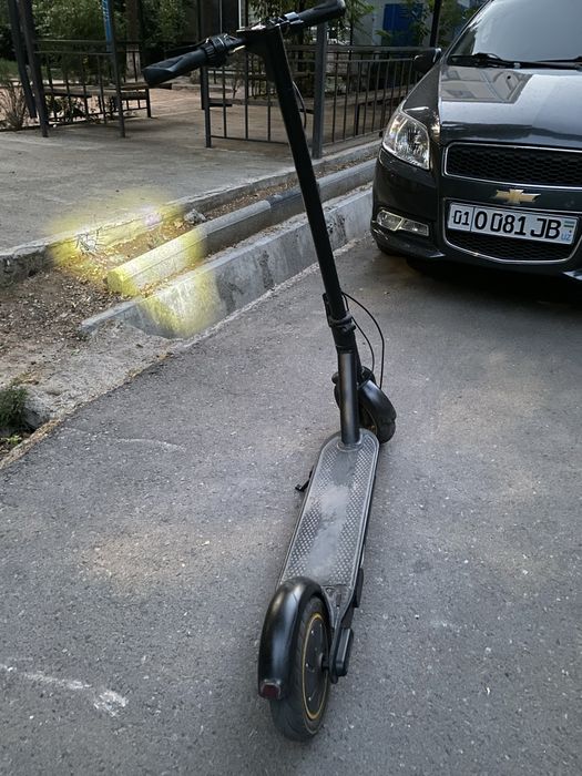 Продается электро самокат