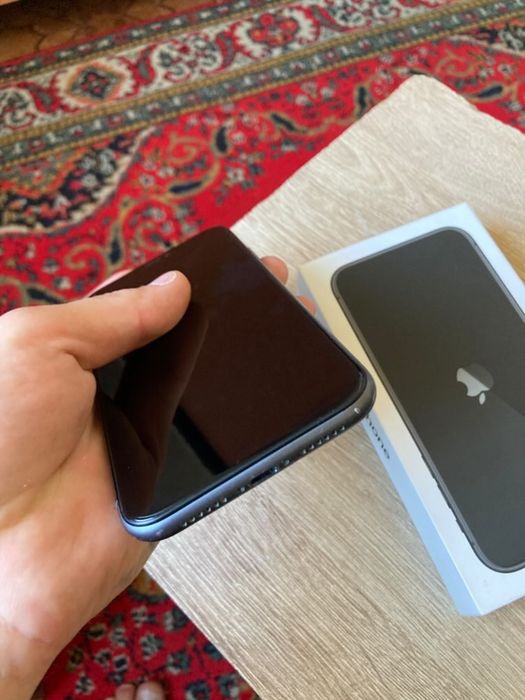 Продам iphone 11