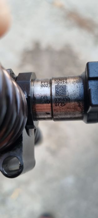 Injectoare VW Passat B6 2.0 TDI BKP 03G130073S