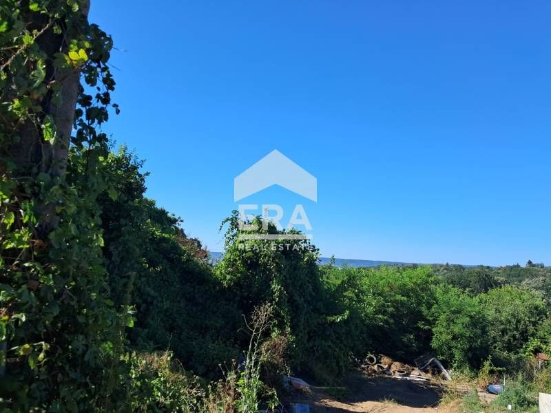 Ексклузивен, урегулиран поземлен имот за продажба, с вода, в м-т Боров