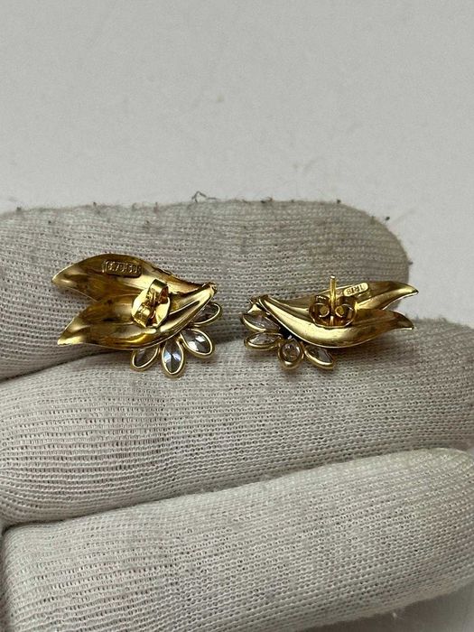 CERCEI AUR 14K + 2 Safire - Model Floare - Grecia - 4.9g. - Vintage !