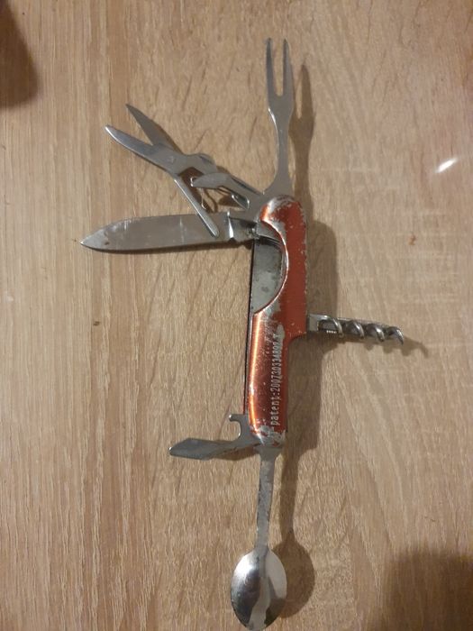 Cutit lingura furculița briceag multifuncional