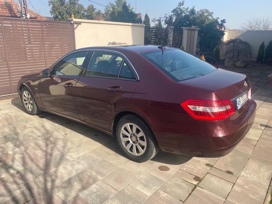 MERCEDES-BENZ E-Class 2011 — imagine 2