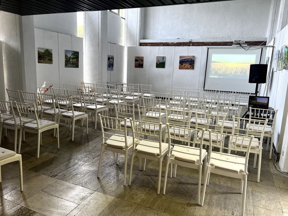 Фирмени коктейли, кетъринг и организация на събития.