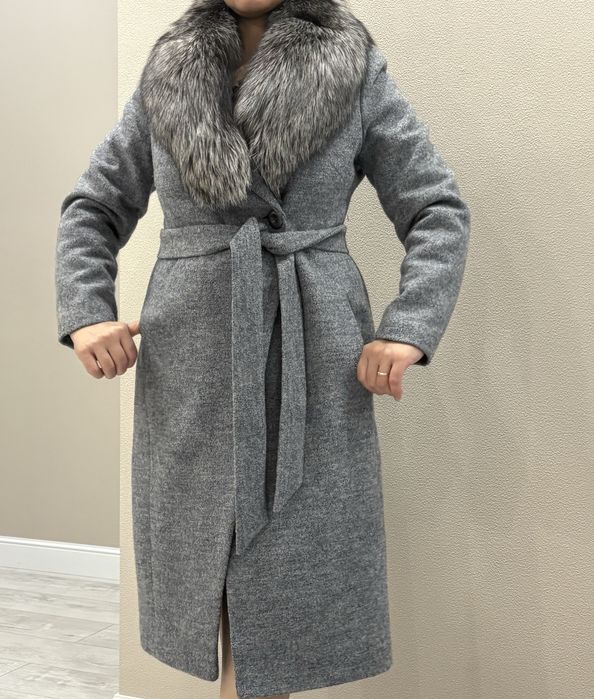 Срочно!Продается пальто женское