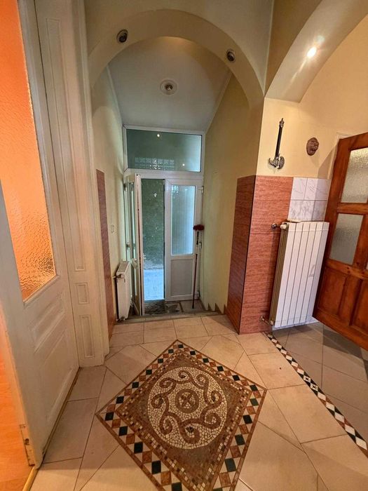 Apartament la casa ultracentral str. Eminescu
