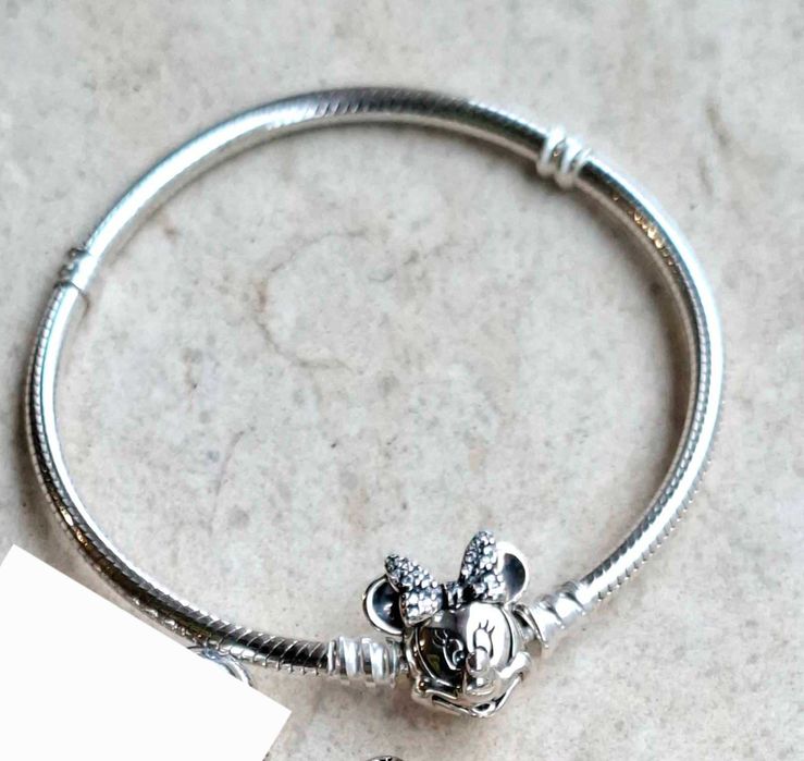 Сребърна гривна модел на Пандора