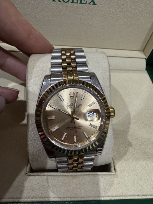 ceas superb auriu argintiu