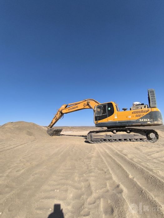 Hyundai Ekskavator 300 talik ijaraga beriladi