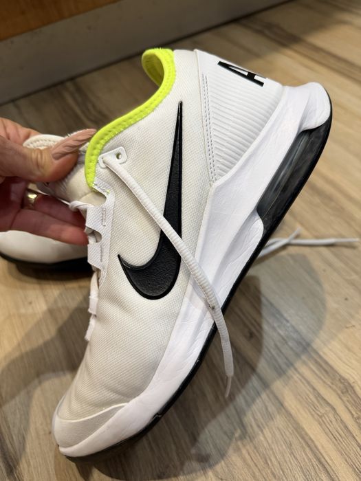 Оригинални два цвята маратонки за тенис Nike AIR MAX ! 43 н