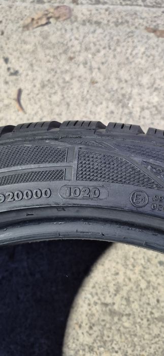 4 anvelope iarna Vredestein,fata 245/45/19,spate 275/40/19.Pret/bucata
