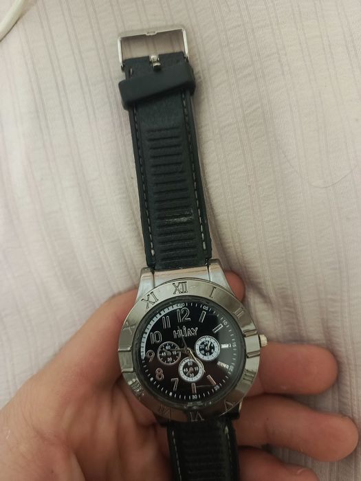 Продам 2в1 часы+зажигалка