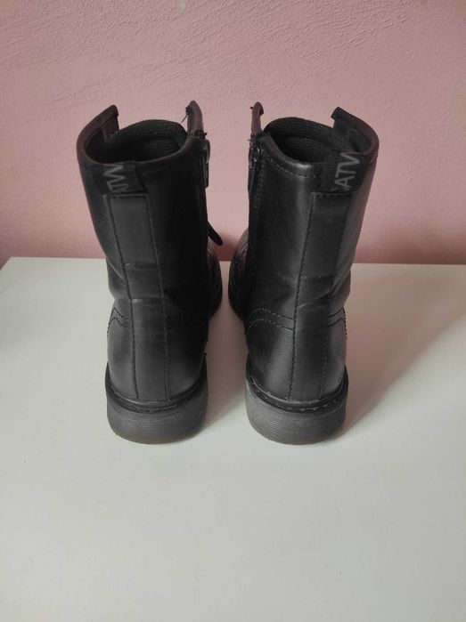 Дамски черни боти Catwalk