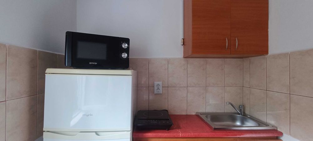 Închiriez garsonieră/uscatorie