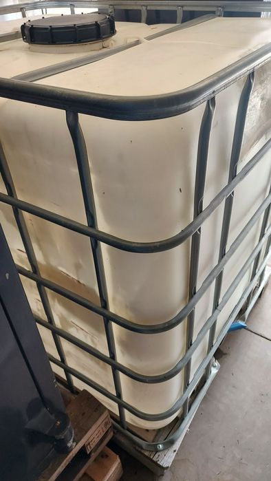 Цистерна Бидон 1000 литра(1тон) перфектен