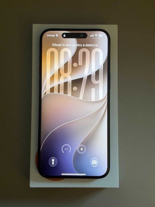 Iphone 15 Pro Max, 256Gb, black Titanium, sănătate baterie 86%,foarte bine întreținut