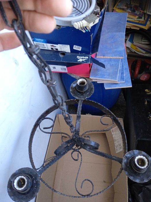 Кована стойка за списания 35 лева