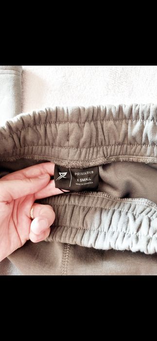 2 perechi de pantaloni sport noi cu eticheta, primark s si xs