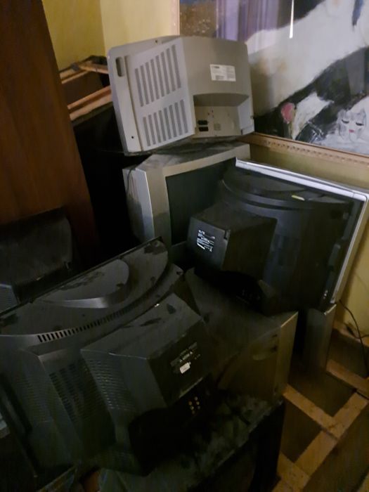 Телевизори 55см от хотел