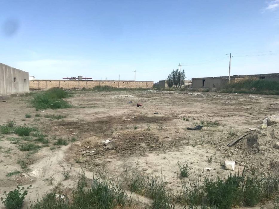 Noturar joy sotiladi