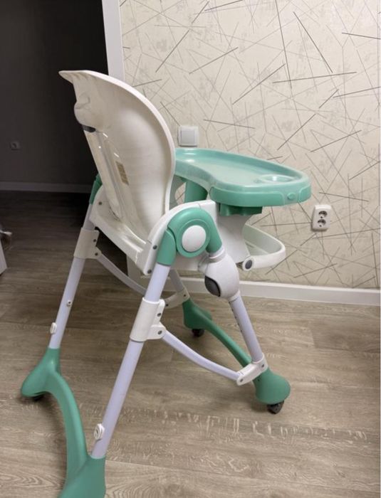 Продам стул для кормления