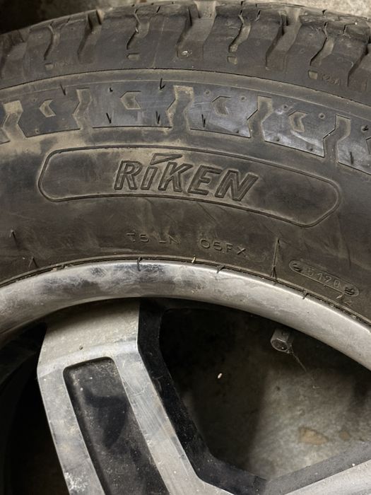 Комплект резины с дисками