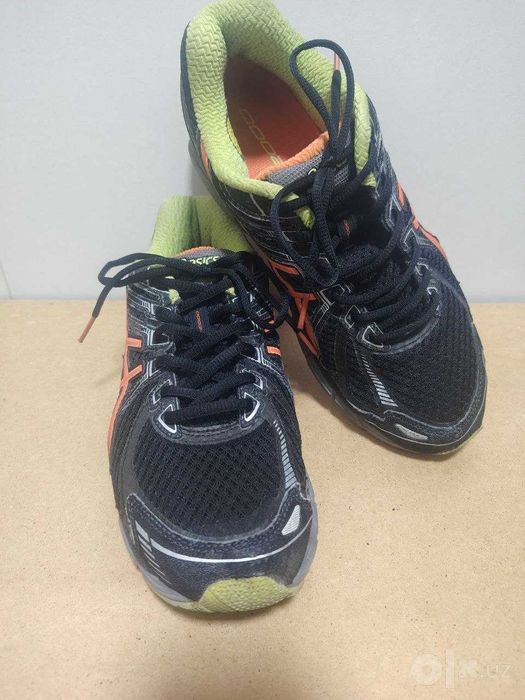 Asics GT-2000 Оригинальные Кроссовки 42р