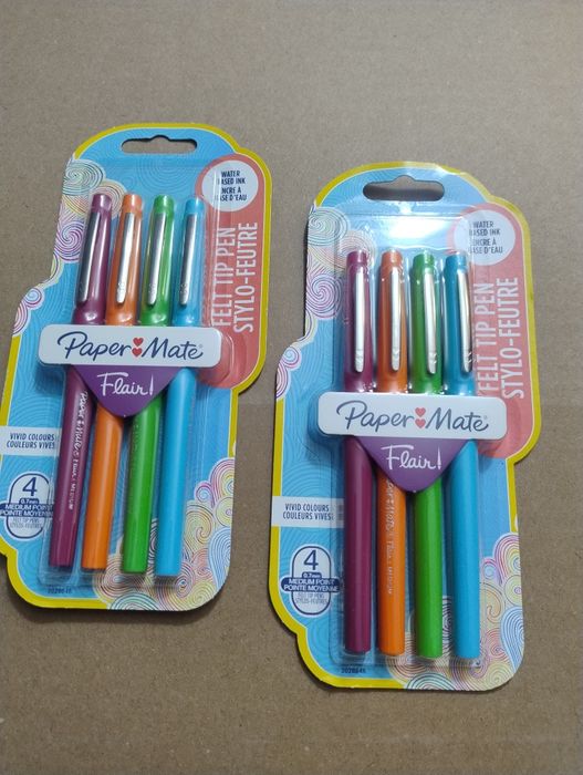 Pixuri de mai multe tipuri și culori