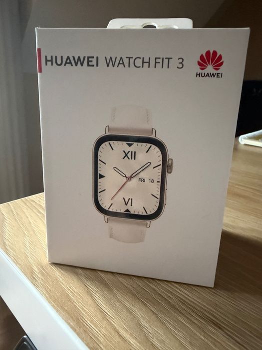 Смарт часовник Huawiei Watch Fit 3