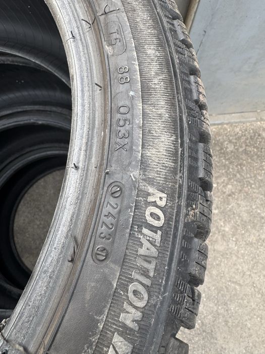 Зимни гуми 245/40/18