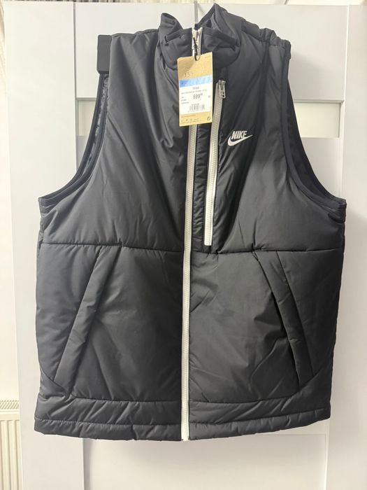 Vesta nike marimea M