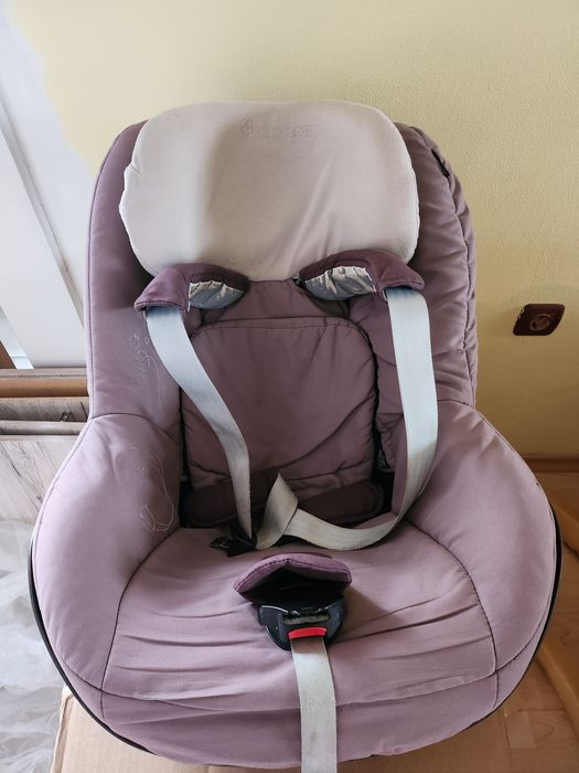 Столче за кола Maxi Cosi Pearl 9-18кг + family fix база