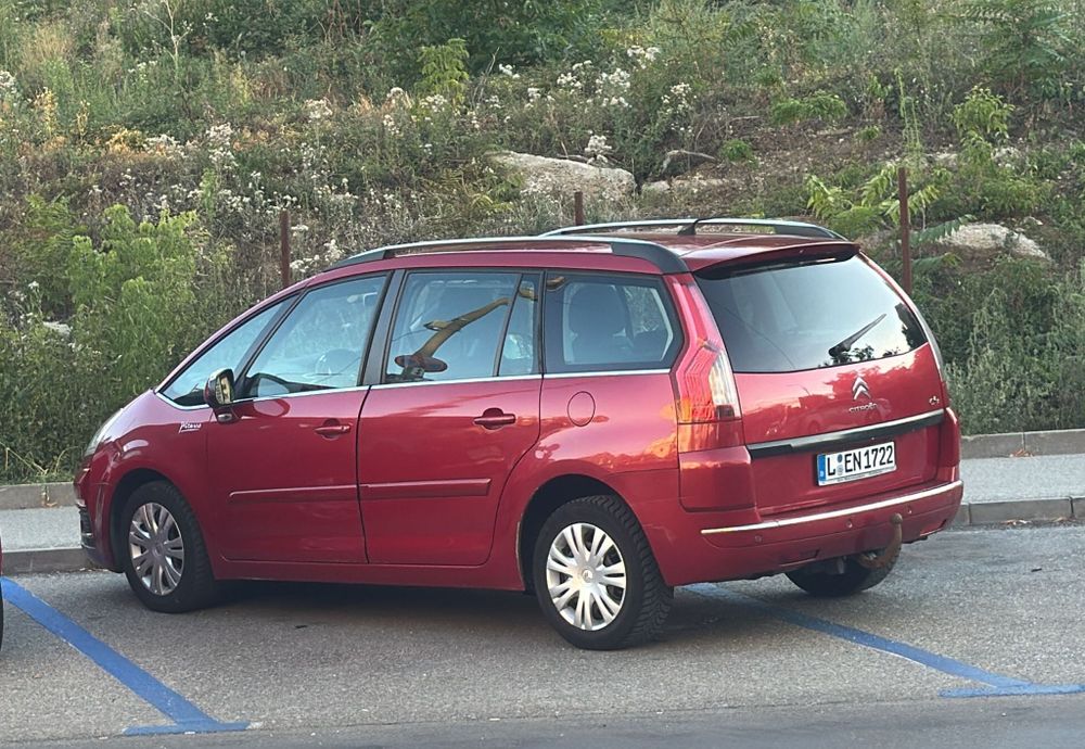 INCHIRIERI AUTO * MASINI : Duster, Skoda Fabia, MCV GPL, Volkswagen T