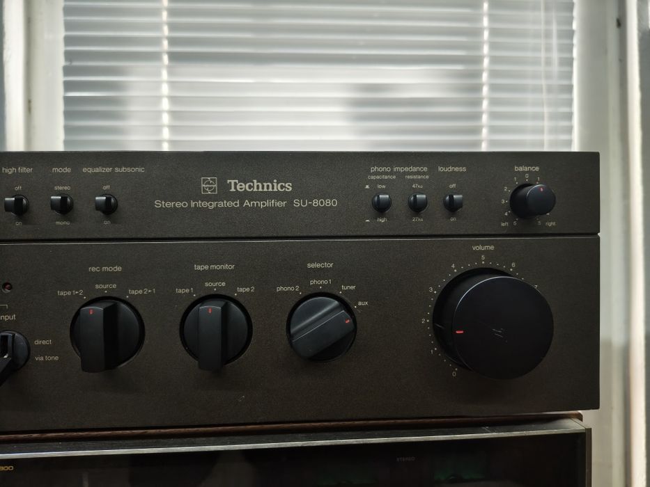 Усилвател TECHNICS SU-8080