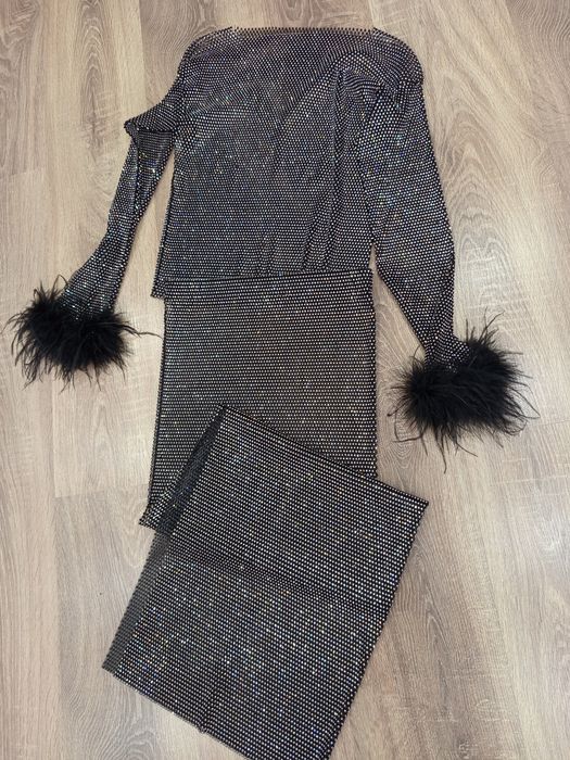 Продам костюм красивый