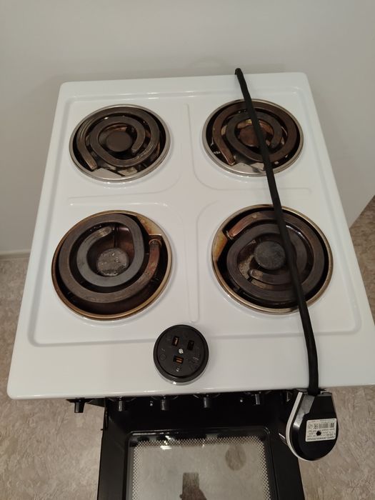 Продам электроплиту Мечта.