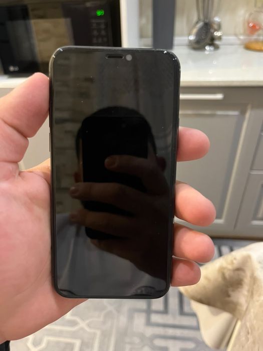 Продам iphone 11 pro