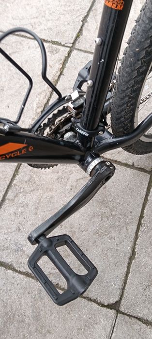 Продавам алуминиев велосипед  26 цола,49 см