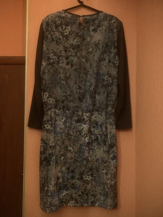 Платья б/у в хорошем состоянии