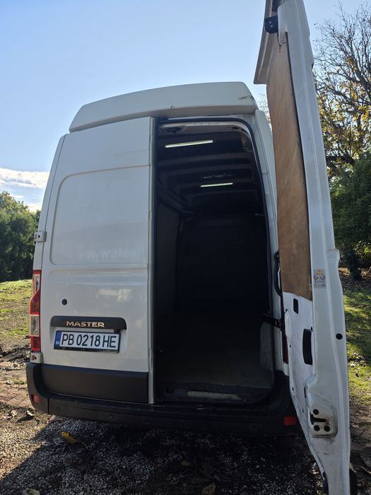 Renault master бус