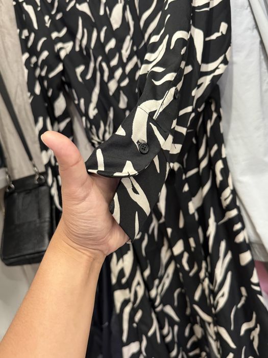 Платье манго продаммм